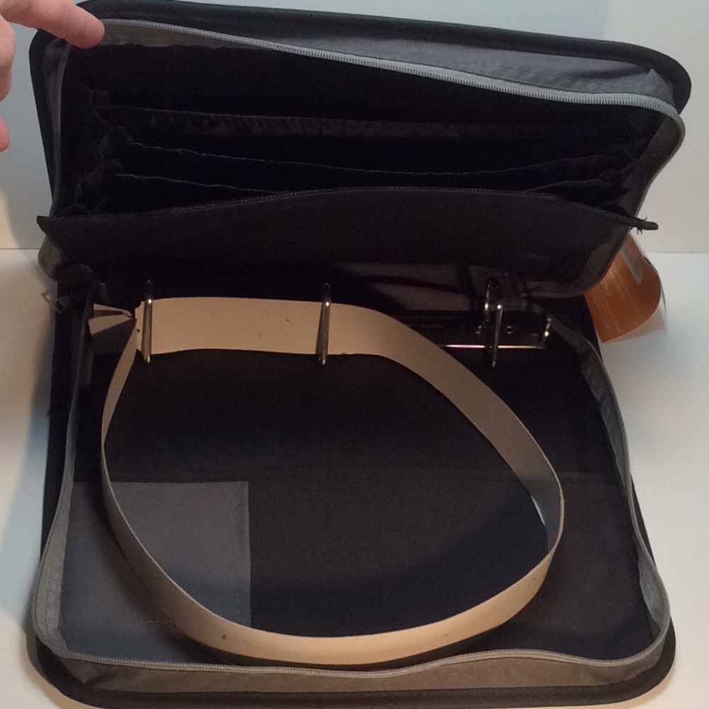 Mead Pro Platinum 1 1/2” Binder Heavy Duty - Picture 3 of 8